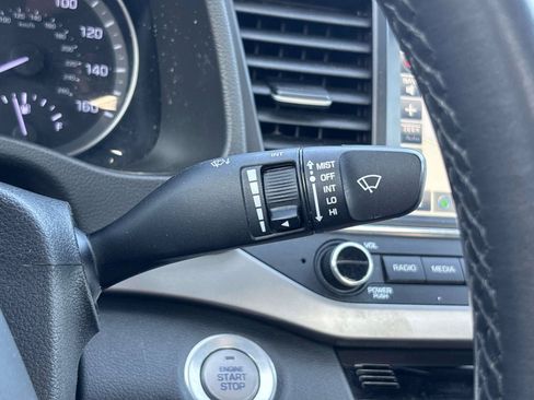 Used 2017 Hyundai Elantra Limited w/ Limited Ultimate Package 05 FWD image 26