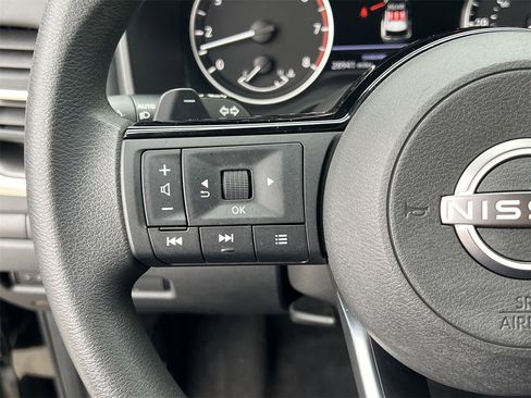 Certified 2023 Nissan Rogue SV image 10