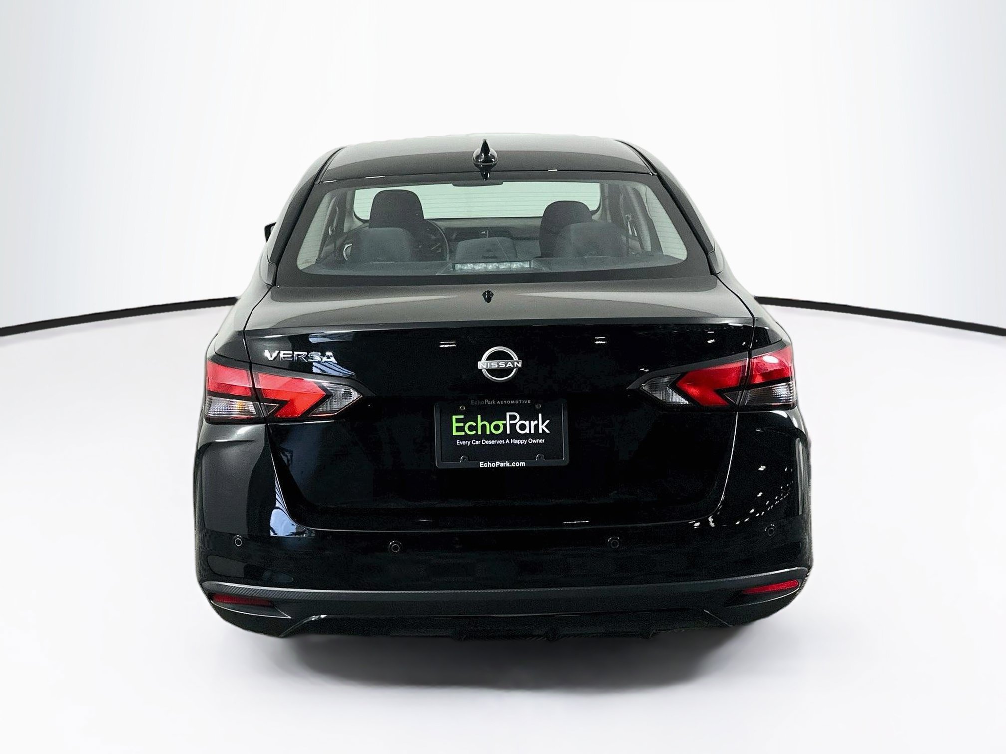 Used 2025 Nissan Versa SV FWD image 7