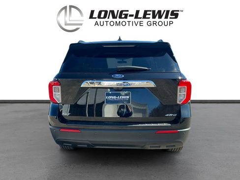 Used 2022 Ford Explorer XLT image 5
