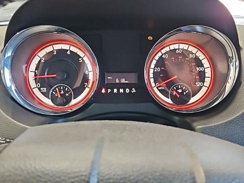 Used 2019 Dodge Grand Caravan SXT image 32