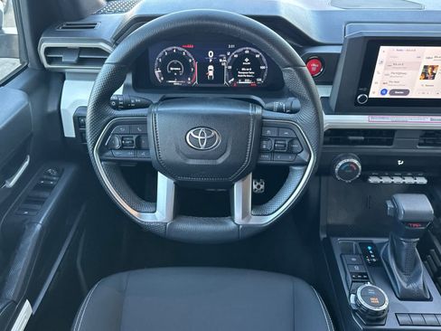 Used 2024 Toyota Tacoma TRD Sport image 15