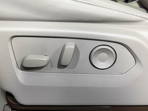 Used 2024 Chevrolet Silverado 3500 LTZ image 35