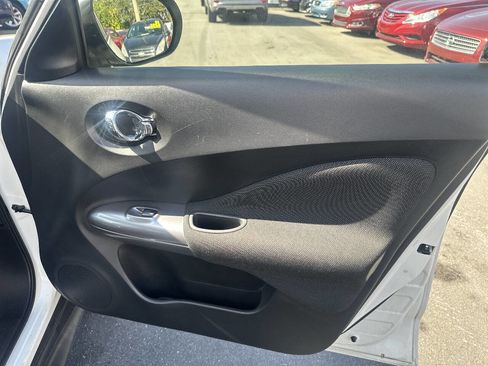 Used 2013 Nissan Juke S image 13