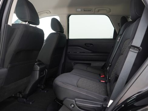 Used 2025 Nissan Pathfinder SV AWD/4WD image 20