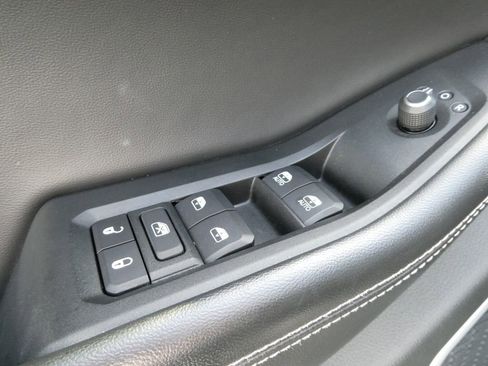 Used 2021 Jeep Grand Cherokee L Limited image 25