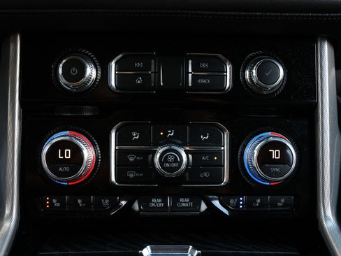 Used 2021 GMC Yukon Denali w/ Denali Premium Package image 43