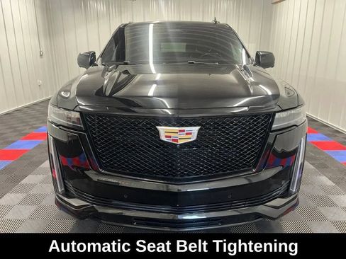 Used 2022 Cadillac Escalade ESV Sport AWD/4WD image 12