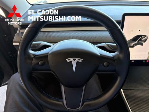 Used 2018 Tesla Model 3 Long Range RWD image 10