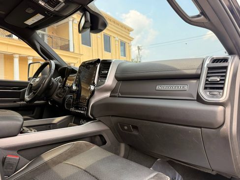 Used 2023 RAM 2500 Laramie w/ Night Edition AWD/4WD image 33