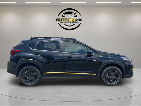 Used 2024 Subaru Crosstrek 2.5i Sport w/ Crosstrek Mirror Package AWD/4WD image 8