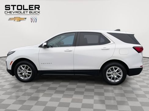 Used 2022 Chevrolet Equinox LT image 2