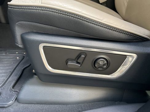 Used 2023 RAM 1500 Limited AWD/4WD image 51