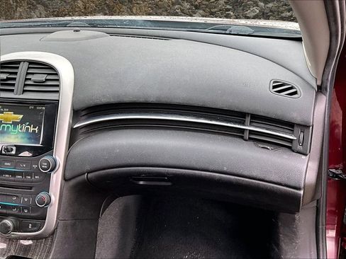 Used 2014 Chevrolet Malibu LT image 15