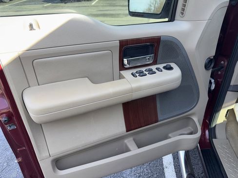 Used 2005 Ford F150 image 9