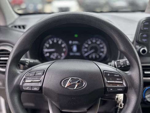 Used 2019 Hyundai Kona SE image 12