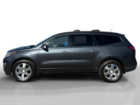 Used 2014 Chevrolet Traverse LTZ FWD image 2