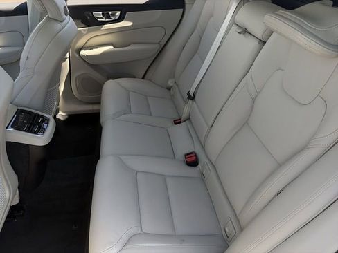 New 2026 Volvo XC60 B5 Ultra w/ Protection Package Premier AWD/4WD image 18