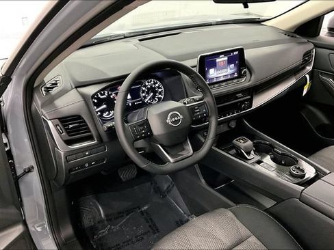 New 2026 Nissan Rogue SV w/ Cold Weather Package AWD/4WD image 6