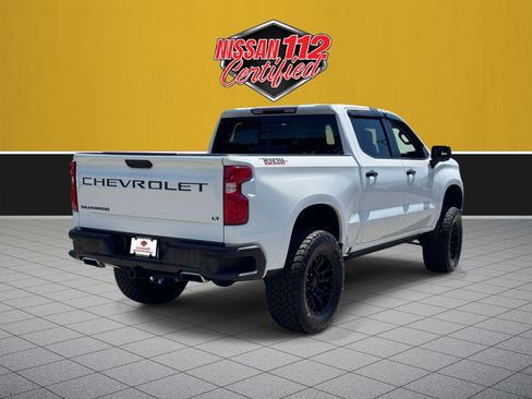 Used 2023 Chevrolet Silverado 1500 LT Trail Boss w/ LT Trail Boss Premium Package AWD/4WD image 6