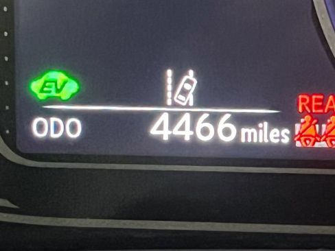Certified 2024 Lexus UX 250h FWD image 18