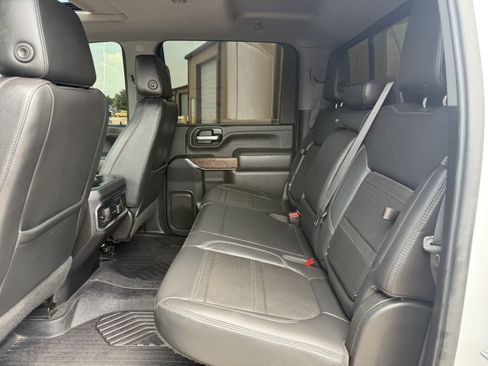 Used 2021 GMC Sierra 2500 Denali w/ Denali Ultimate Package AWD/4WD image 18