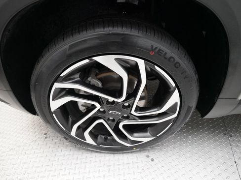 Used 2024 Chevrolet TrailBlazer RS w/ Convenience Package FWD image 25