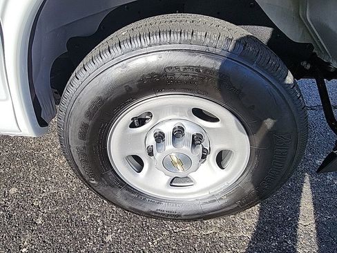 New 2025 Chevrolet Express 2500 w/ Driver Convenience Package image 10