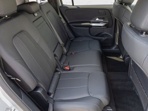 Certified 2025 Mercedes-Benz GLB 250 image 18