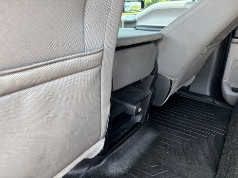 Used 2017 Ford F250 XLT w/ XLT Premium Package AWD/4WD image 17
