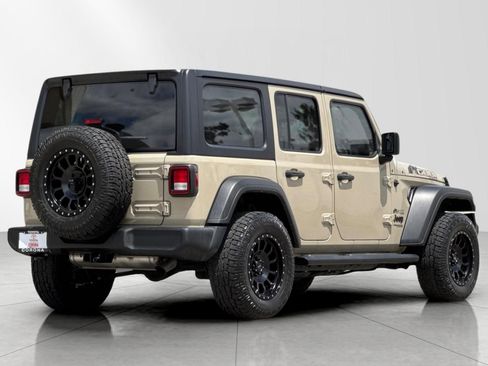 Used 2022 Jeep Wrangler Unlimited Sport AWD/4WD image 4