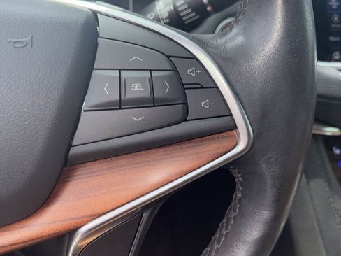Used 2025 Cadillac XT5 Premium Luxury w/ Technology Package AWD/4WD image 23
