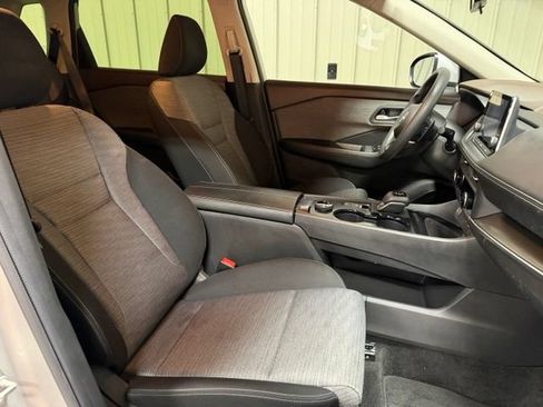 Used 2023 Nissan Rogue SV AWD/4WD image 27