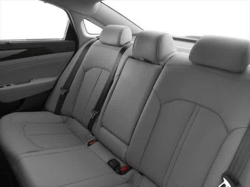 Used 2017 Hyundai Sonata Limited w/ Tech Package 03 image 9