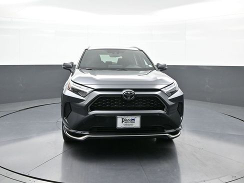 New 2025 Toyota RAV4 SE image 2