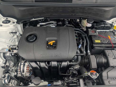 Used 2025 Kia Seltos S image 9