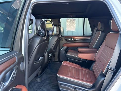 Used 2023 GMC Yukon Denali Ultimate image 22