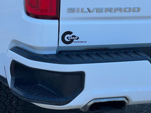 Used 2023 Chevrolet Silverado 1500 RST AWD/4WD image 45