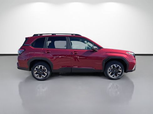 Used 2026 Subaru Forester Premium AWD/4WD image 2