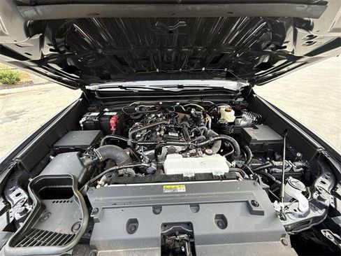 Used 2025 Toyota Tacoma TRD Off-Road image 24