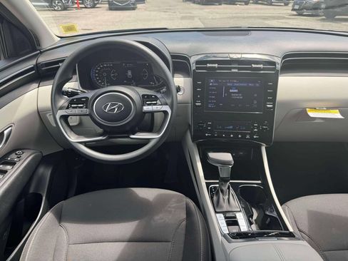 Certified 2024 Hyundai Tucson SEL AWD/4WD image 17