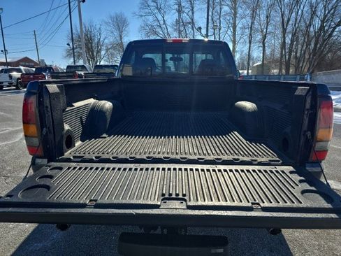 Used 2005 GMC Sierra 1500 SLE w/ Light Duty Power Package image 29
