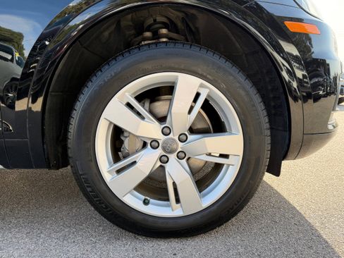 Used 2019 Audi Q5 2.0T Premium Plus w/ Premium Plus Package image 9