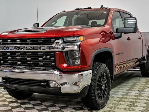 Used 2022 Chevrolet Silverado 2500 LT w/ Convenience Package image 5