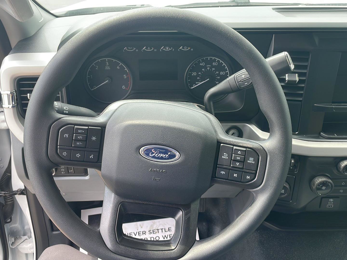New 2025 Ford F350 XL w/ XL Chrome Package RWD image 7