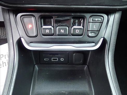 Used 2019 GMC Terrain SLT AWD/4WD image 19