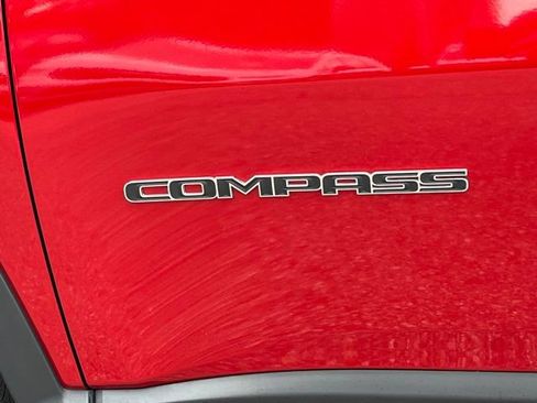 Used 2025 Jeep Compass Limited AWD/4WD image 19