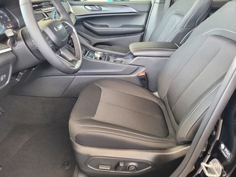 New 2026 Jeep Grand Cherokee Laredo X AWD/4WD image 6