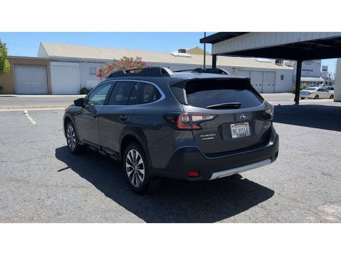 Used 2023 Subaru Outback Limited image 9