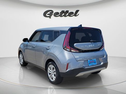 Used 2023 Kia Soul LX FWD image 6